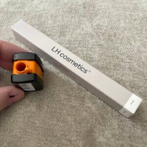 LH Cosmetics Core Crayon White and SharpenerLH Cosmetics Core Crayon White and S